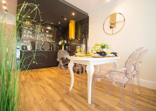 שצ'קלארסקה פוראובה Trevilles Apartamenty - Golden Eye מראה חיצוני תמונה